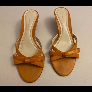 Ann Taylor Leslie Orange Suede/Leather Knot Shoes